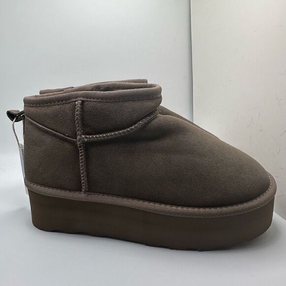 CUSHIONAIRE Women's Genuine Suede pull platform boot +Memory Foam 9 WIDE BROWN - Picture 1 of 7